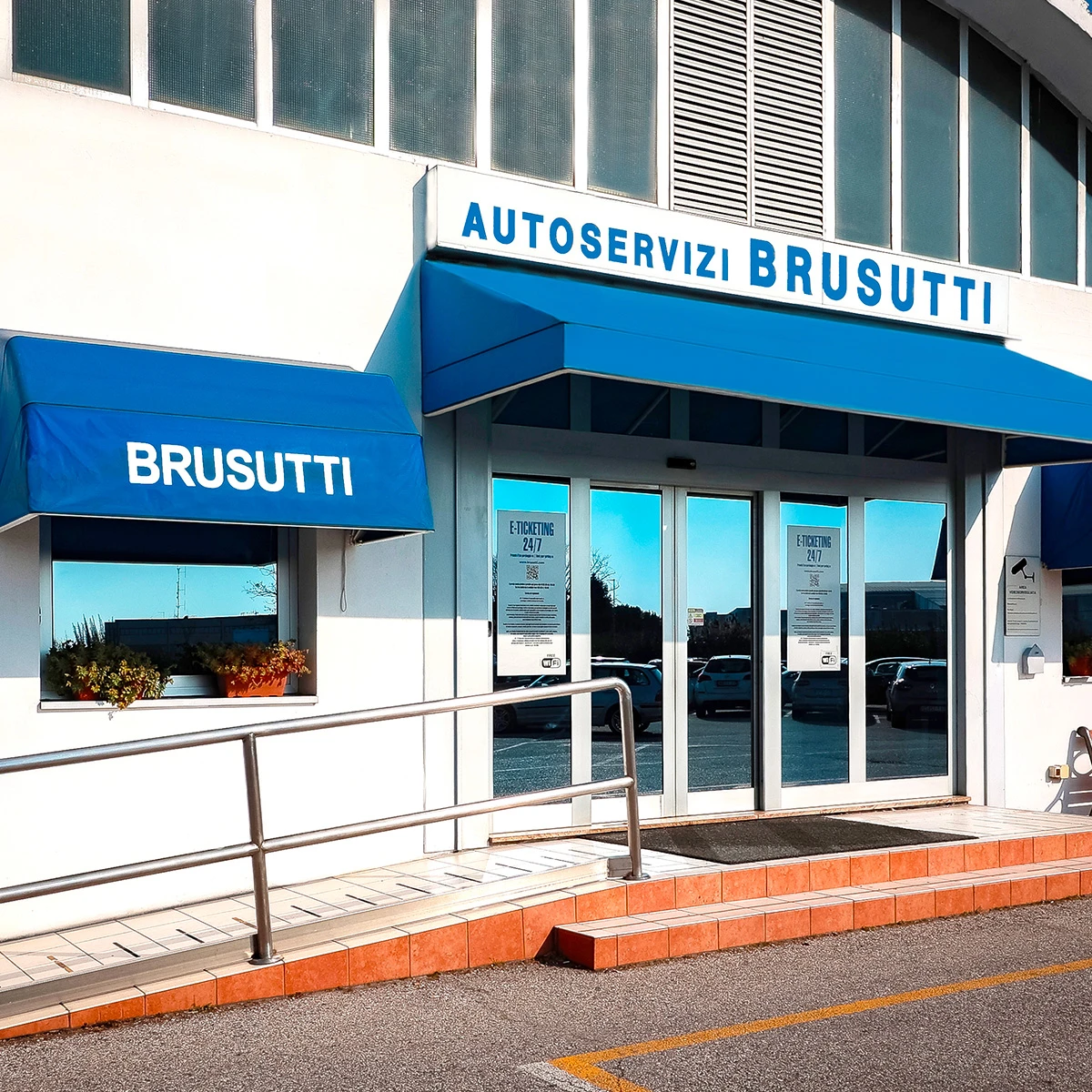 Portineria ingresso Brusutti